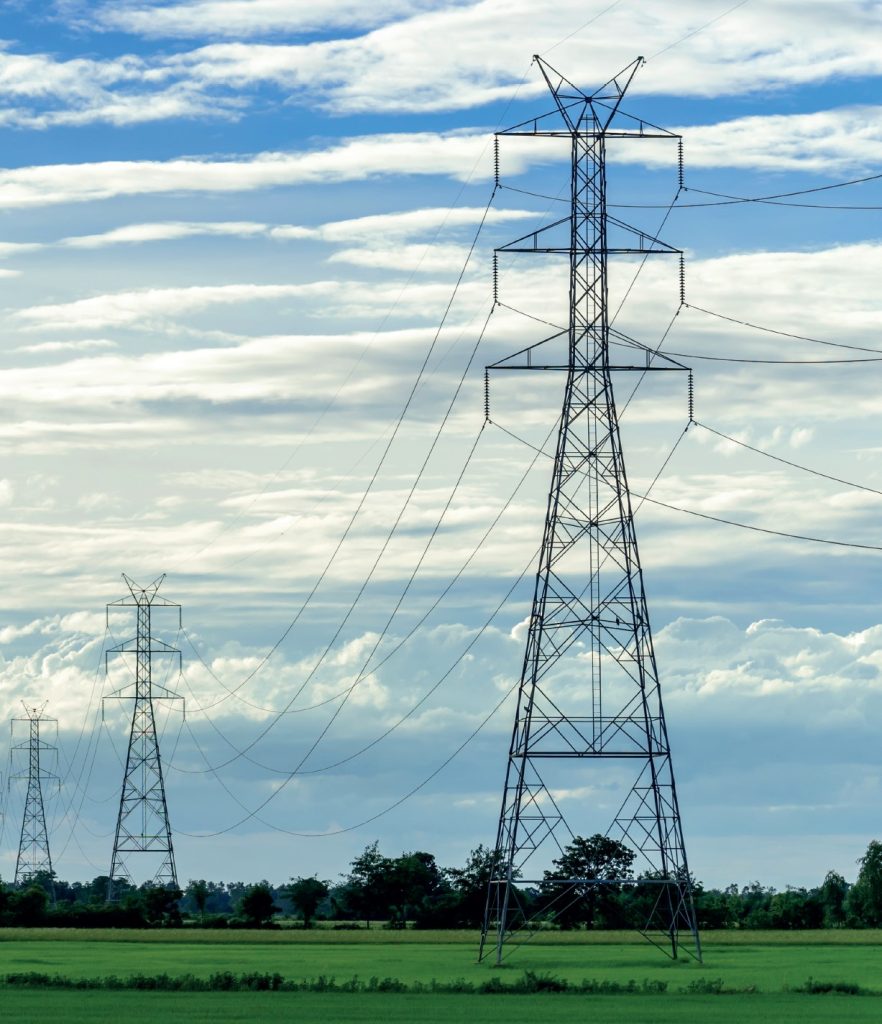 Fenacore alerta de que si no se permite contratar 2 potencias eléctricas al año se lastrará la modernización de regadíos