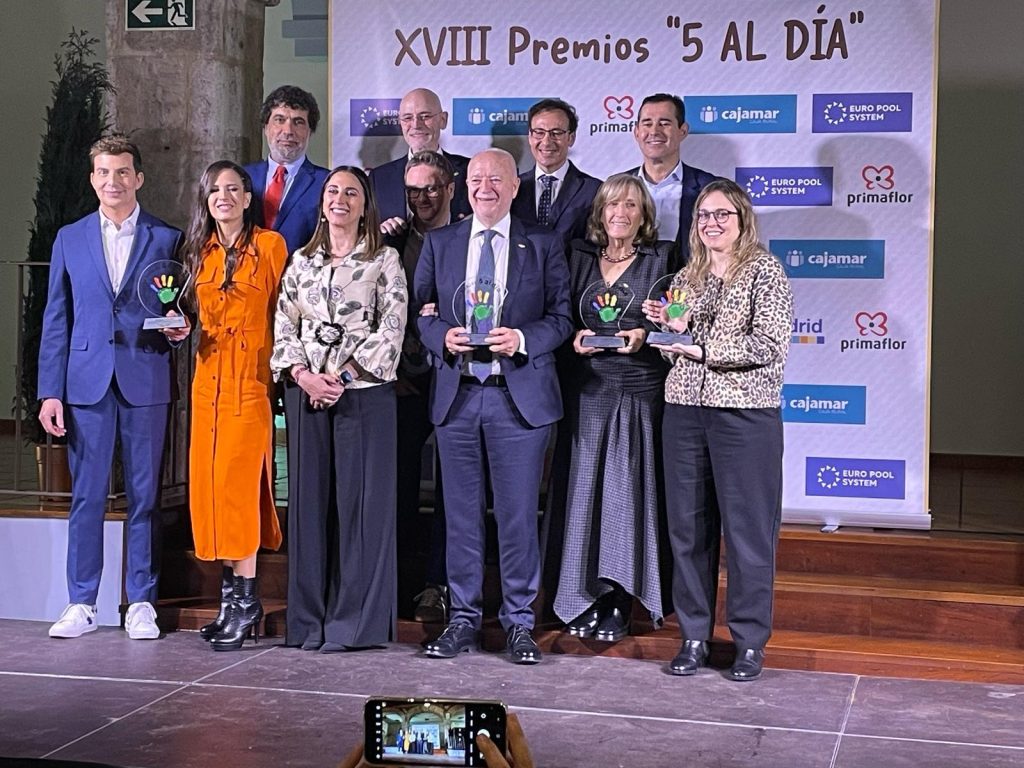 Premio al “Proyecto con más Impacto en la Sociedad” a la iniciativa Si Yo No Produzco, Tú No Comes