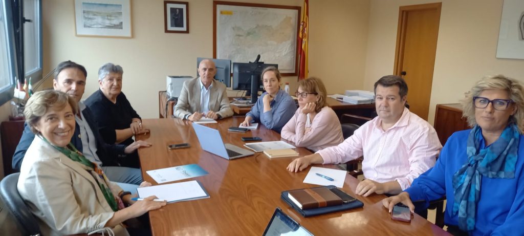 CUAS Mancha Occidental II y FENACORE presentan el 16 Congreso Nacional de Regantes al presidente de la Confederación Hidrográfica del Guadiana
